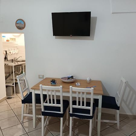 אוסטוני Vico Trieste מראה חיצוני תמונה